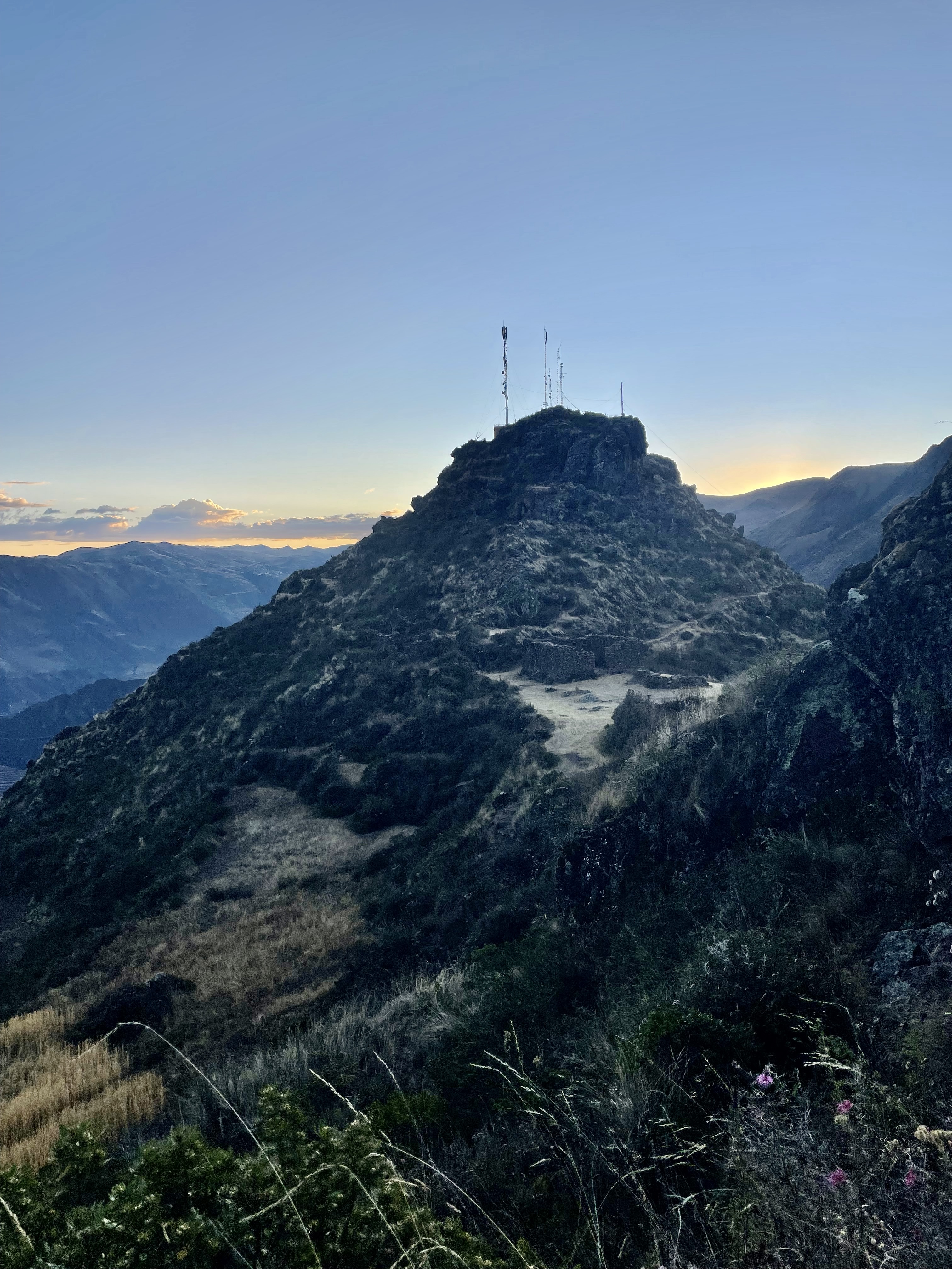 Apu Pukara Pantillijlla Hike